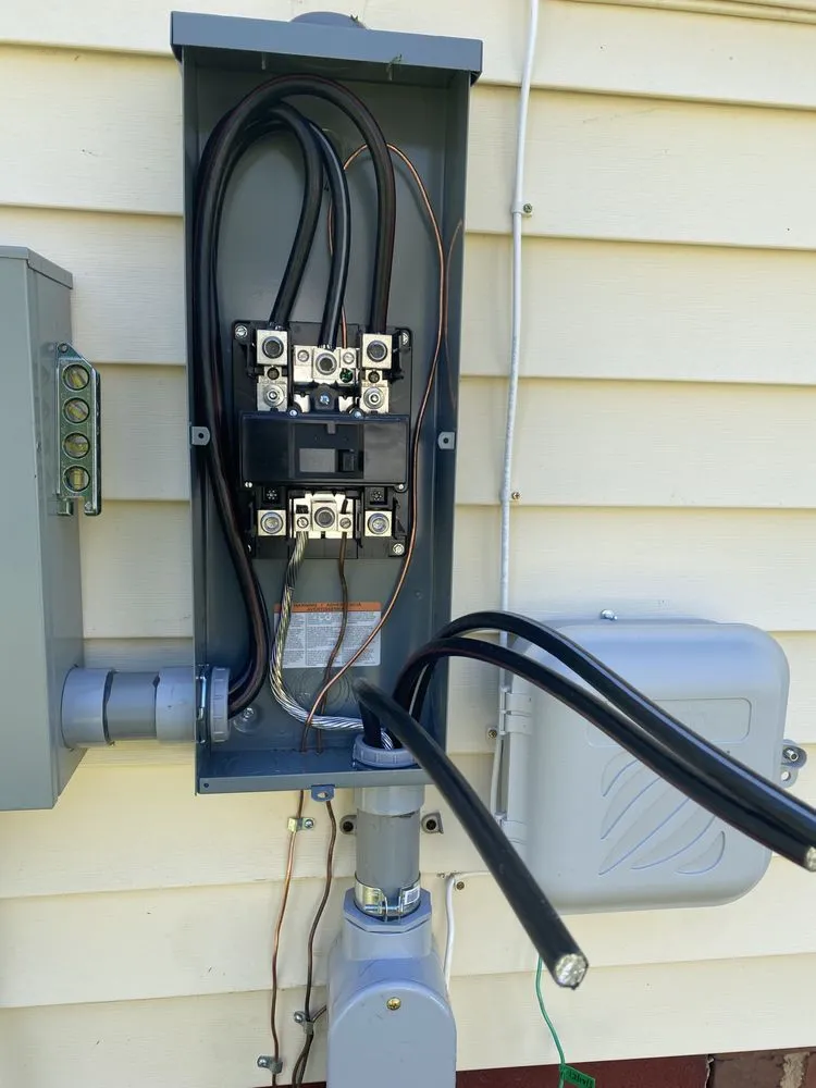 Certified circuit breaker repair service in Moseley, VA - Grounds Up