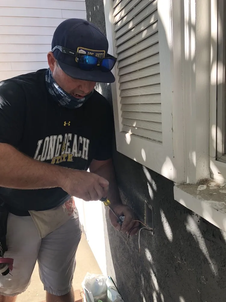 Slide of GRT Electric