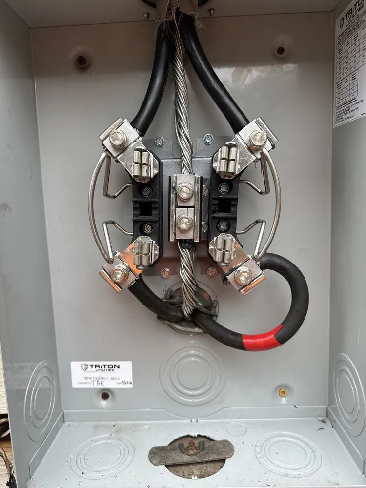 Expert outlet and switch repair in Yorktown, VA by Guardian Electric