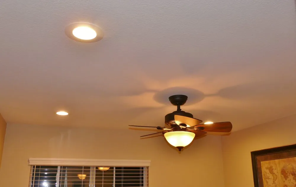 Slide of Guckeen Electric