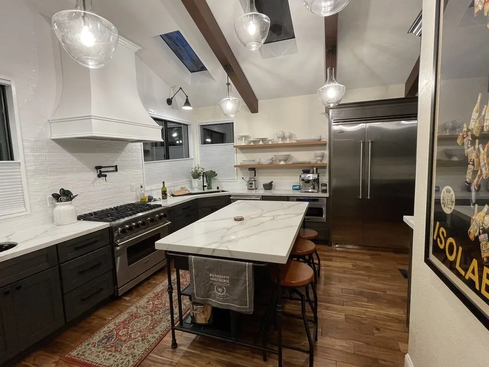 Slide of Guerreros Electric Inc