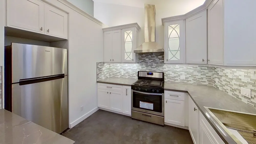 Slide of Guerreros Electric Inc