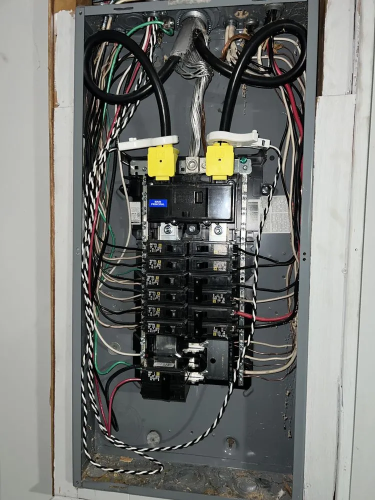 Slide of Gui Depina Electric