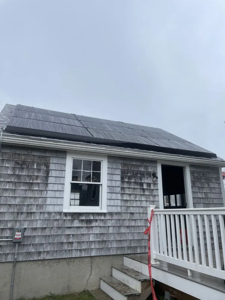 Slide of Gui Depina Electric