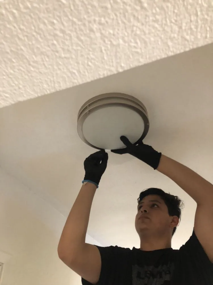 Slide of Guidry's Electrical