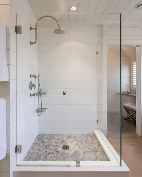 Slide of Guild 33 Construction