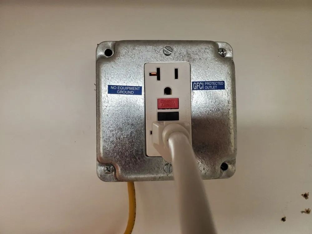 Trusted outlet and switch repair in Inlet Beach, FL by Gulf Coast Electrician