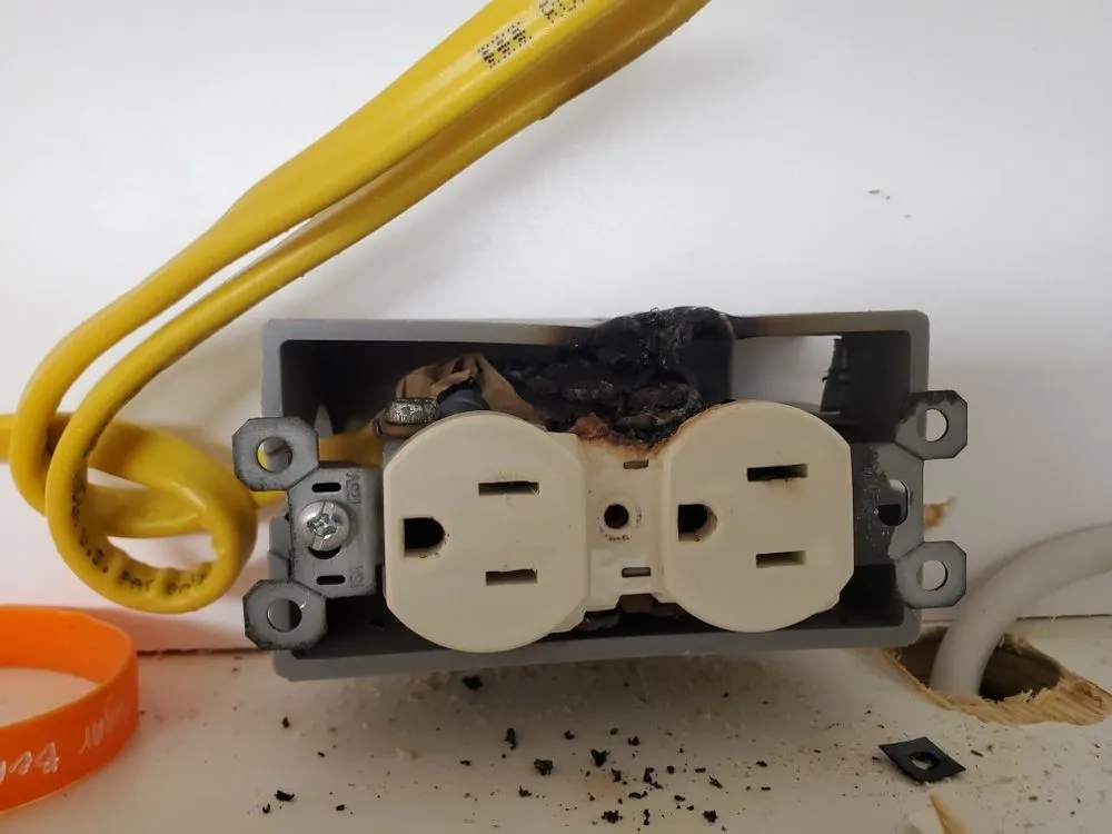 Expert outlet and switch repair in Inlet Beach, FL by Gulf Coast Electrician
