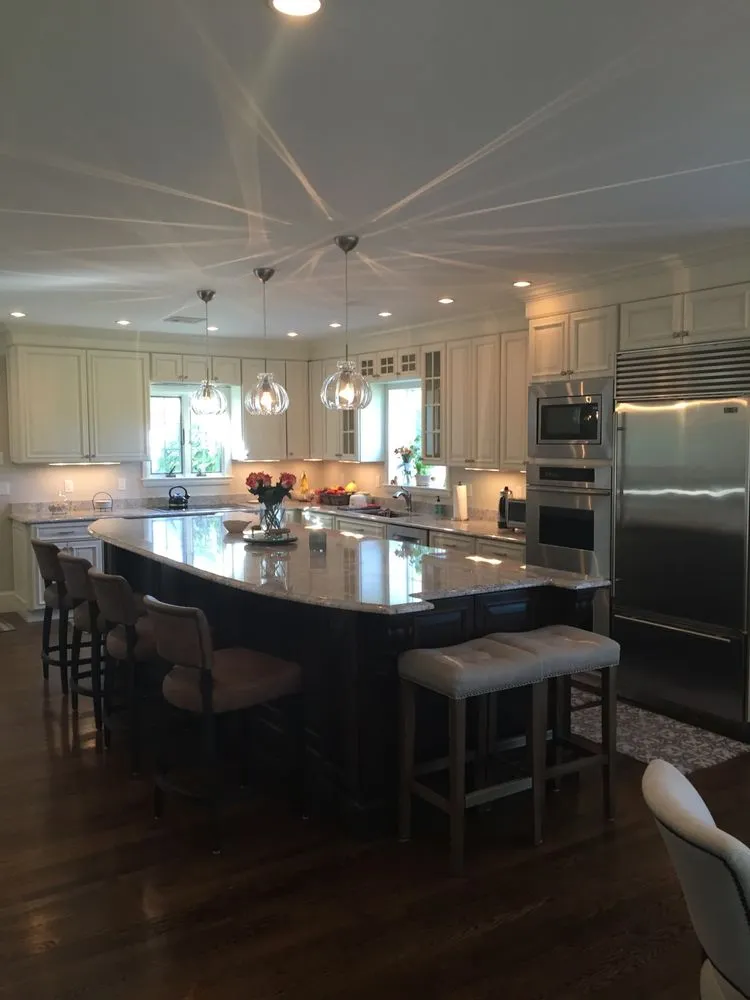 Slide of Gulla Electric