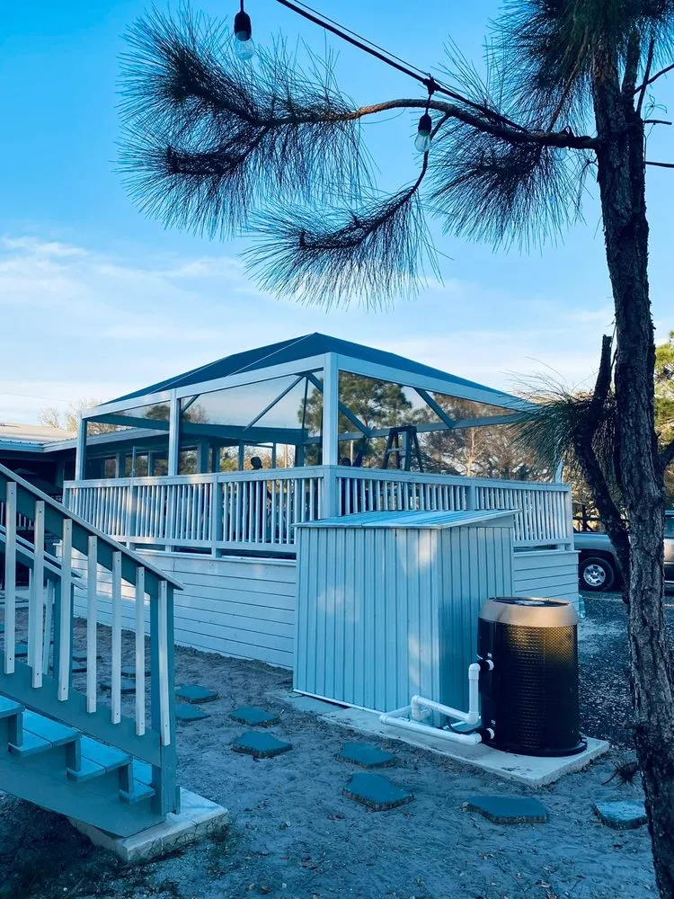 Emergency electrical service for homes in wiring installation, by