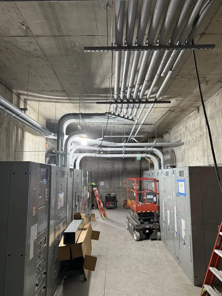 Slide of Guru Electric