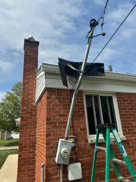 Slide of Gus The Handyman