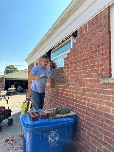 Slide of Gus The Handyman