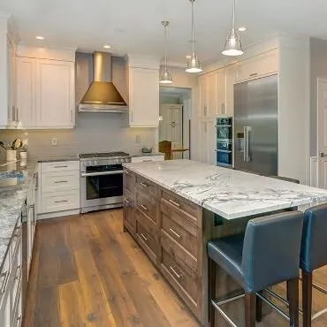 Slide of Gusco Electric