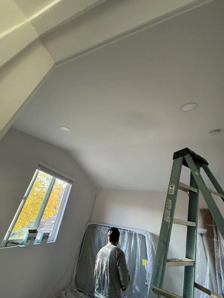 Slide of Gus's Electrical Services