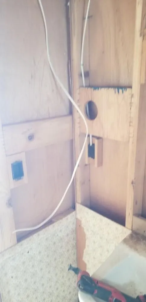 Slide of Gus's Electrical Services