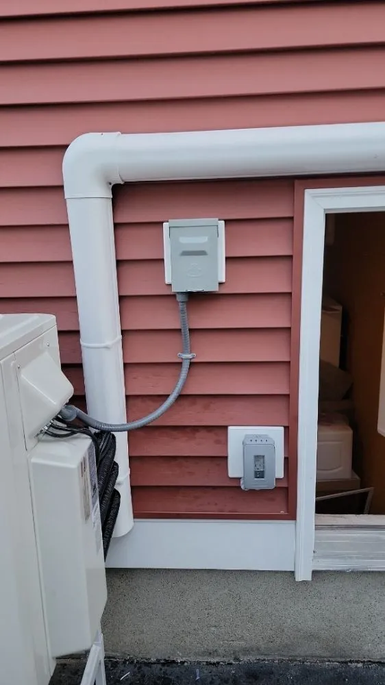 Slide of Gustavo Cardoso Journeyman Electrician