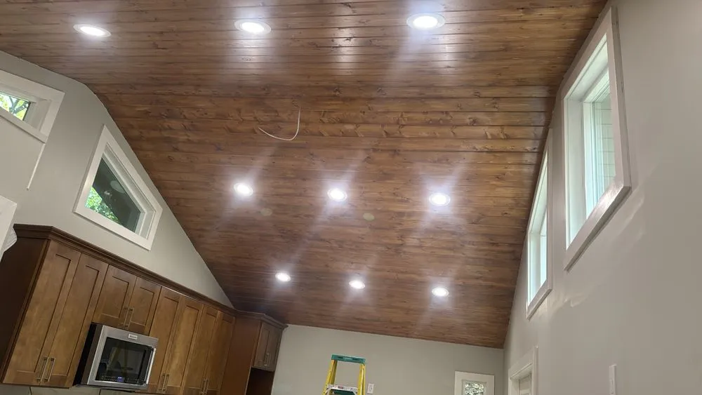 Slide of Gustavo Electric