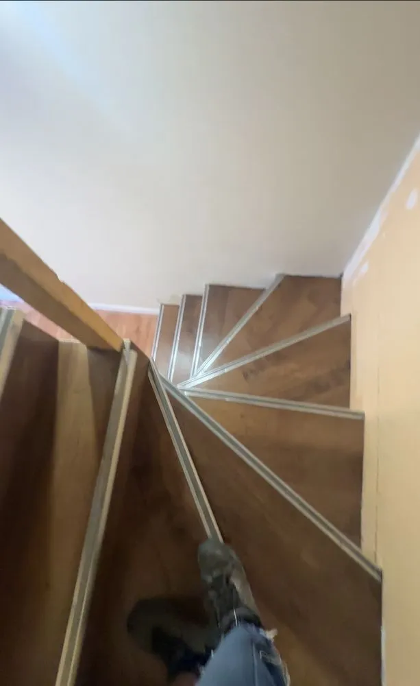 Certified electrician providing wiring installation in , 