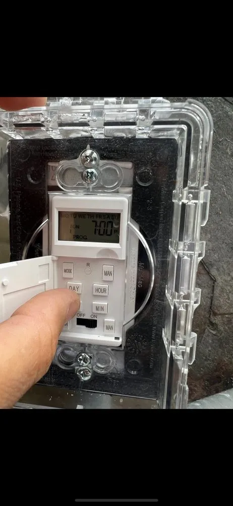 Professional circuit breaker repair experts serving , - Gutielectric Services