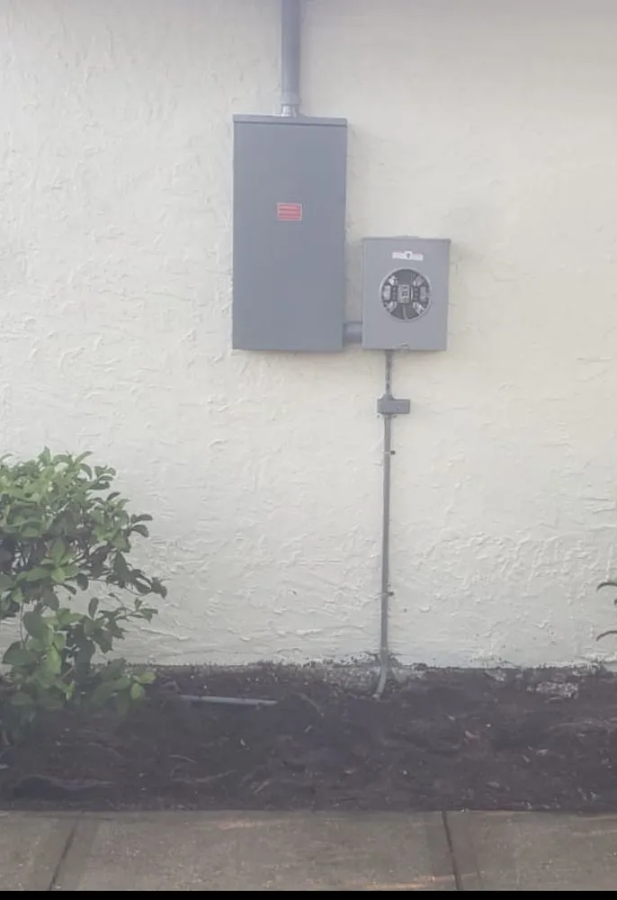 Reliable electrical service for homes in lighting installation, by