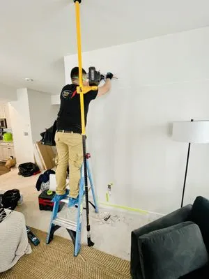 Guzman Electric Logo