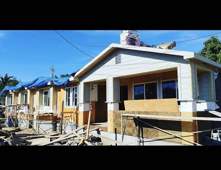 Slide of Gyro Electric