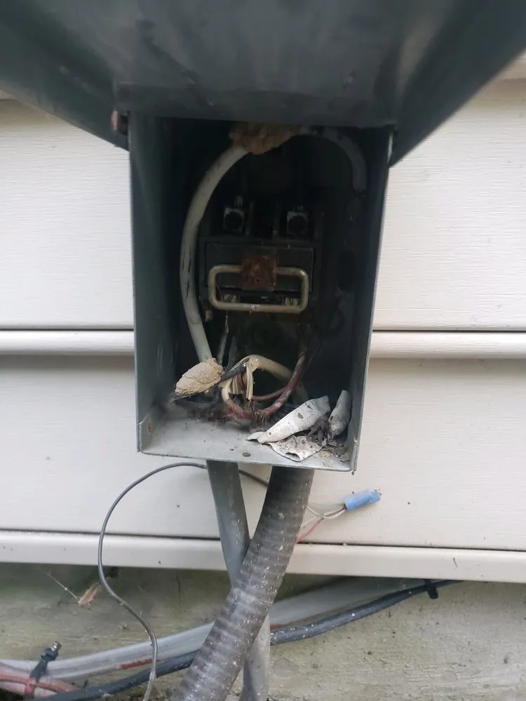 Slide of H & M Handyman Service