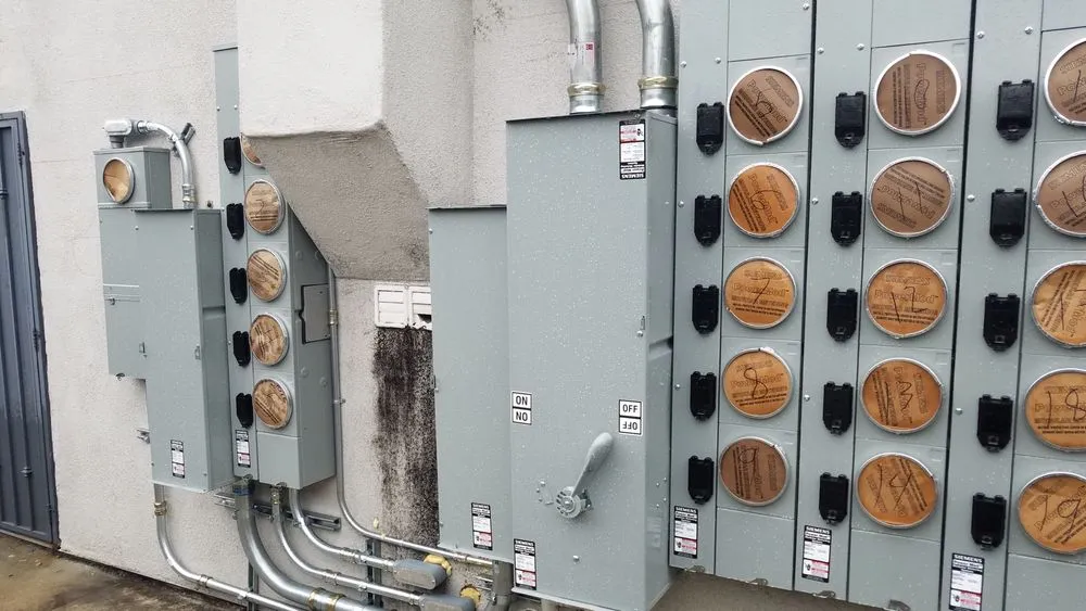 Slide of H & R Electric