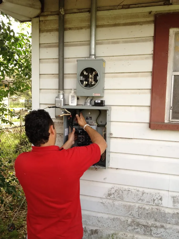 Slide of H & R Electric