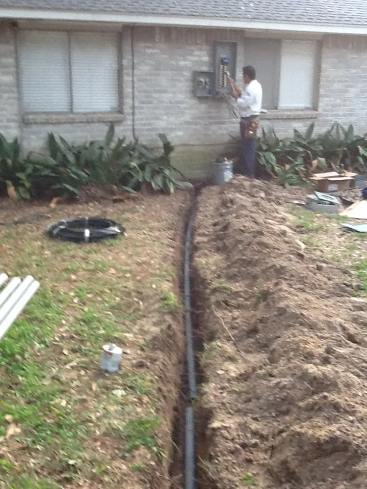 Slide of H & R Electric