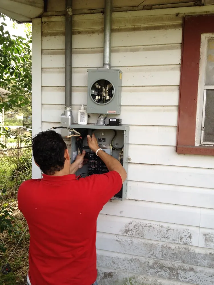 Slide of H & R Electric