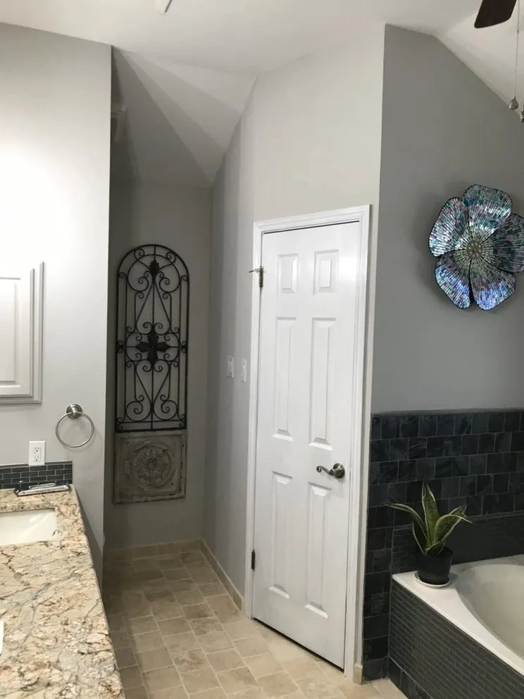 Slide of H and D Home Repair