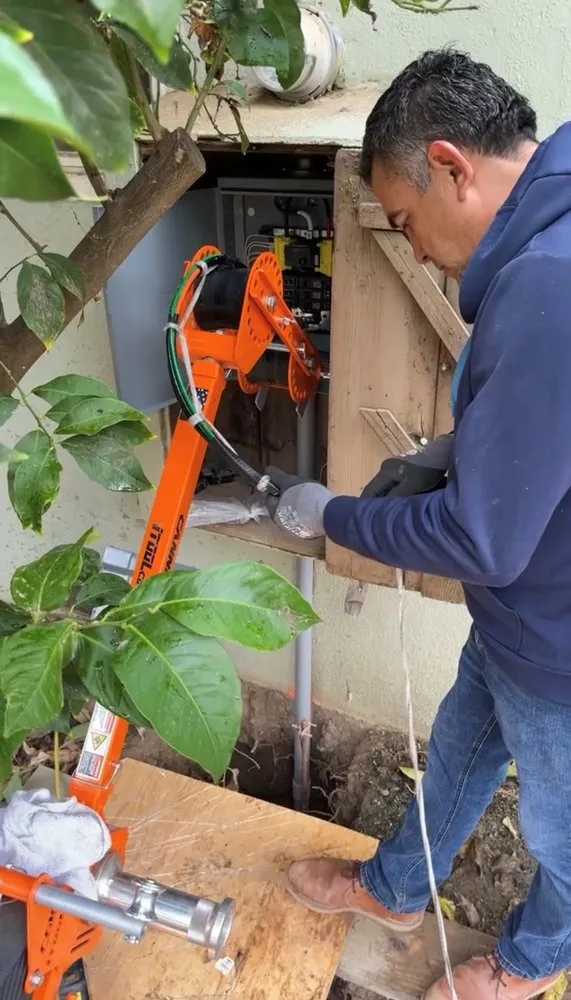 Slide of H and H Electric