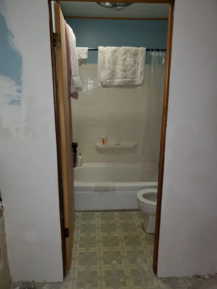 Slide of H Dee Handyman Services