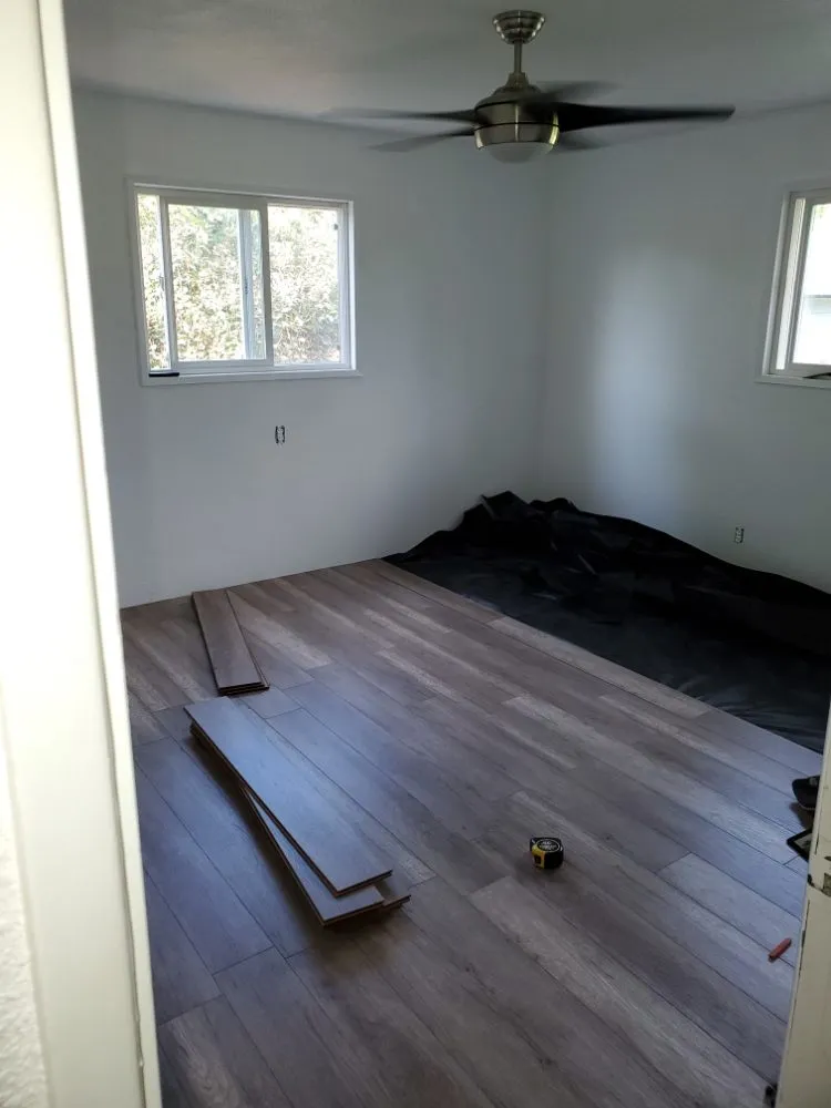 Slide of H Dee Handyman Services