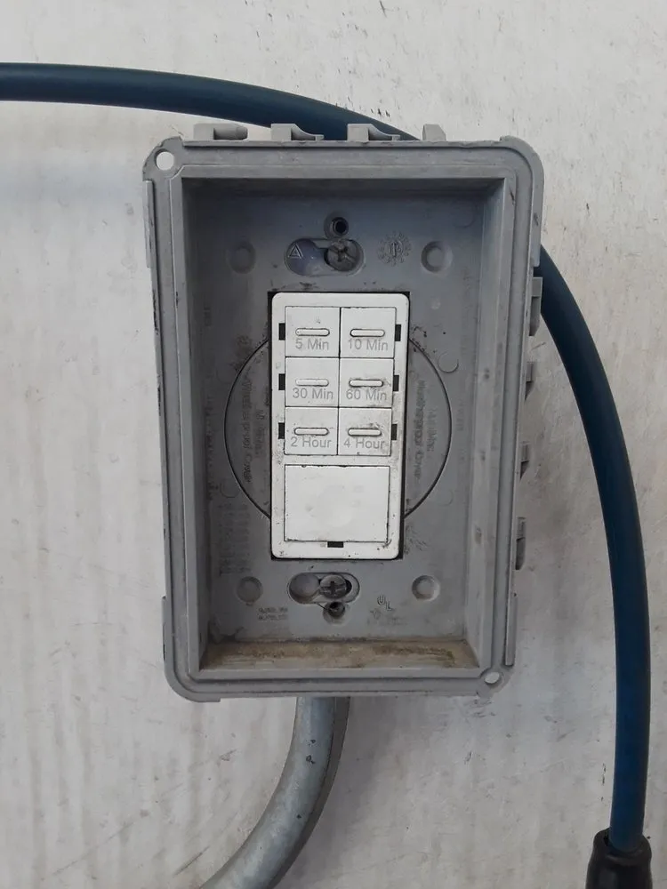 Slide of H E S Herrera Electric Solutions