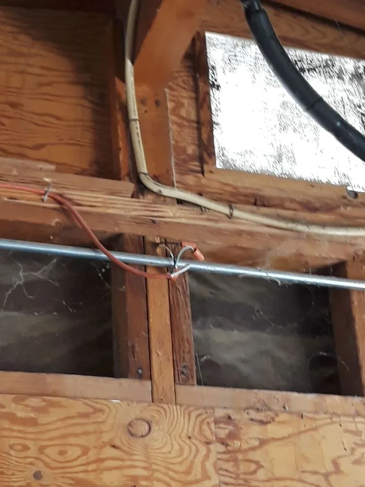 Slide of H E S Herrera Electric Solutions