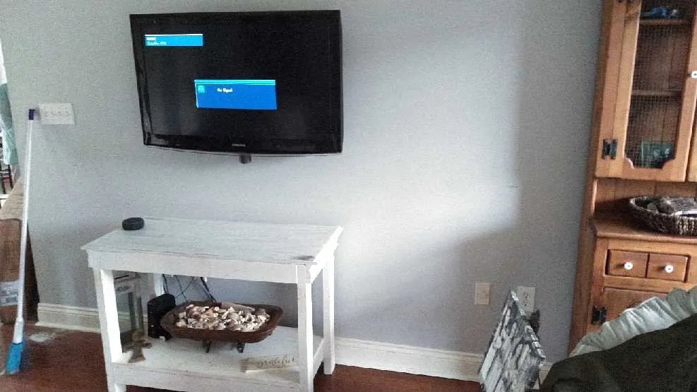 Slide of H H Contracting Unlimited