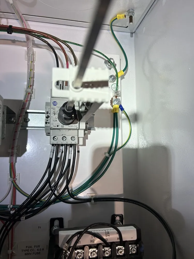 Slide of H2H Electrical