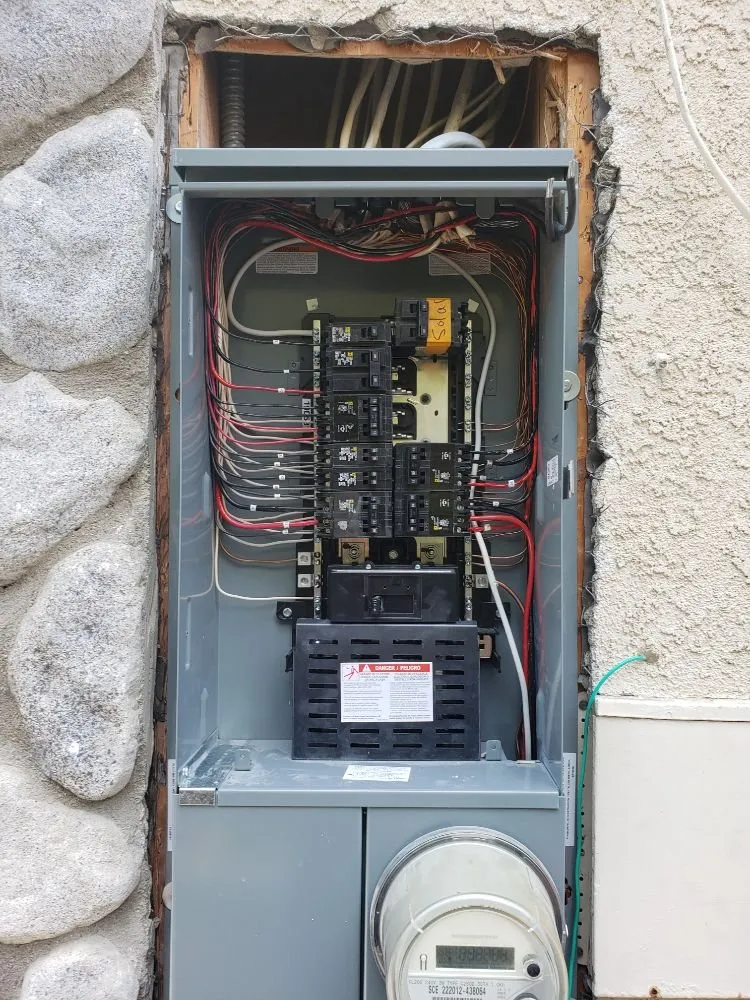 Slide of Hab's Electric