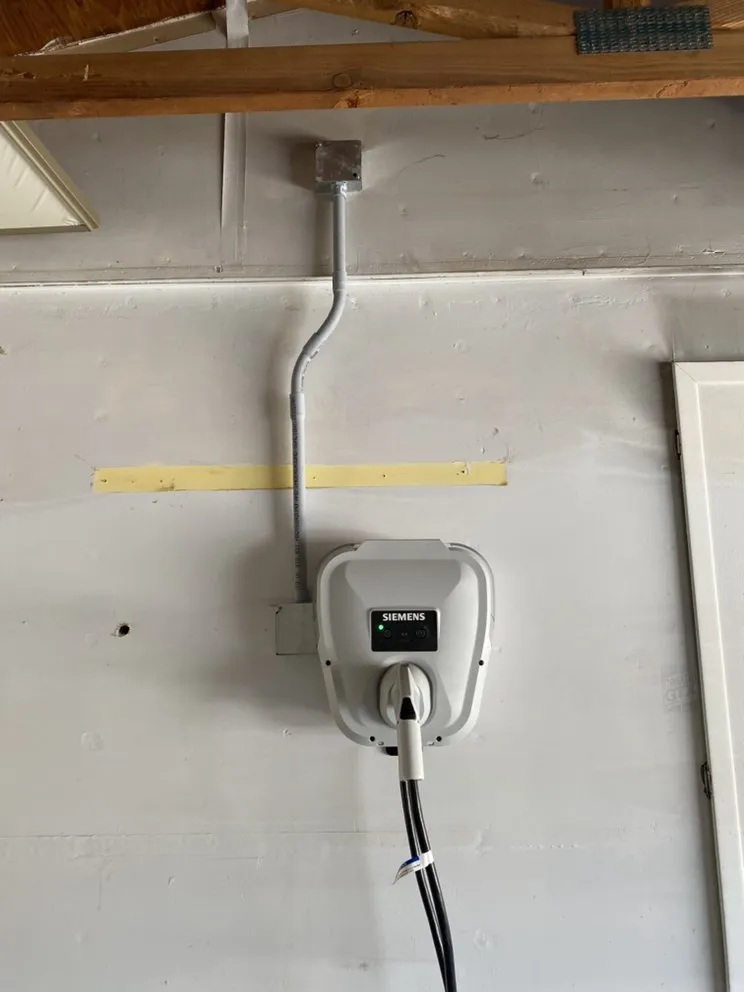 Slide of Hab's Electric