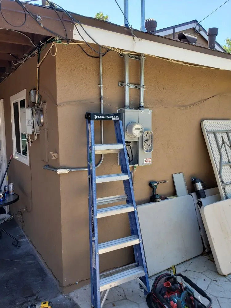 Slide of Hab's Electric