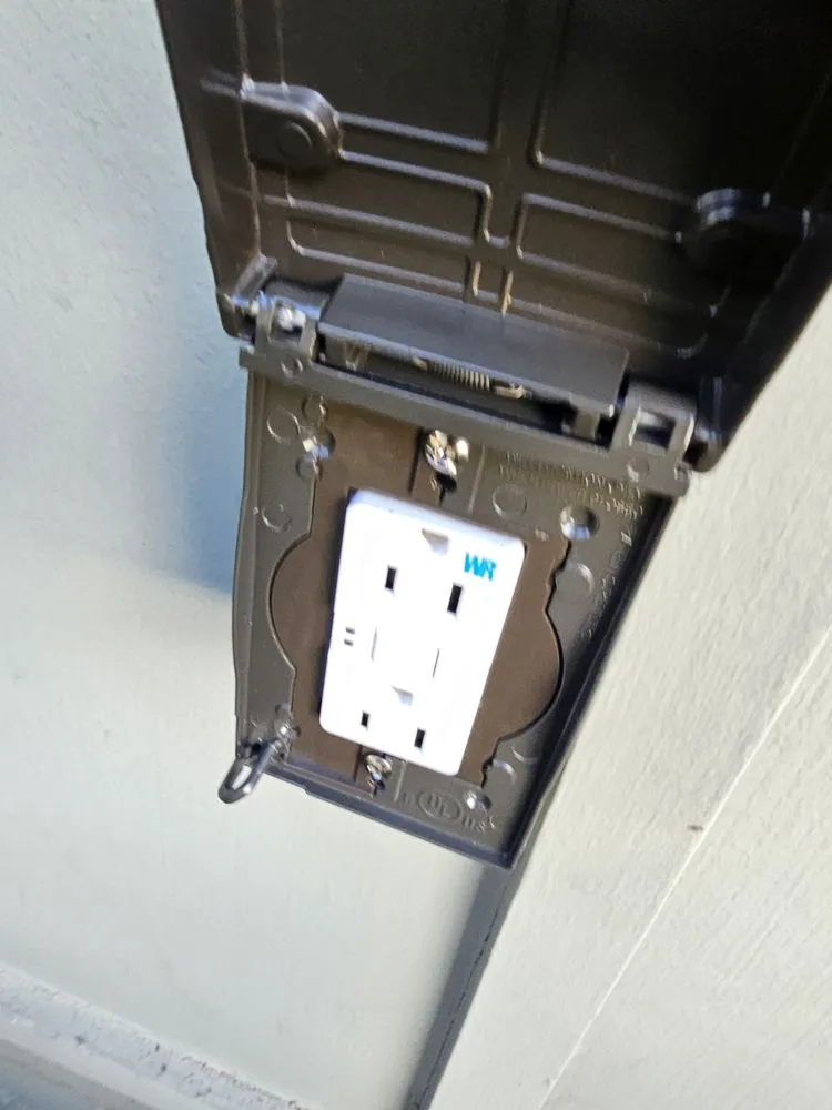 Professional panel upgrade service in ,  - Hadees Electrical Services