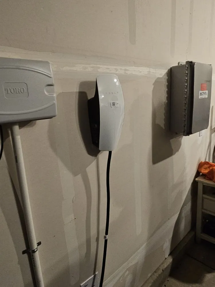 Slide of Hadees Electrical Services