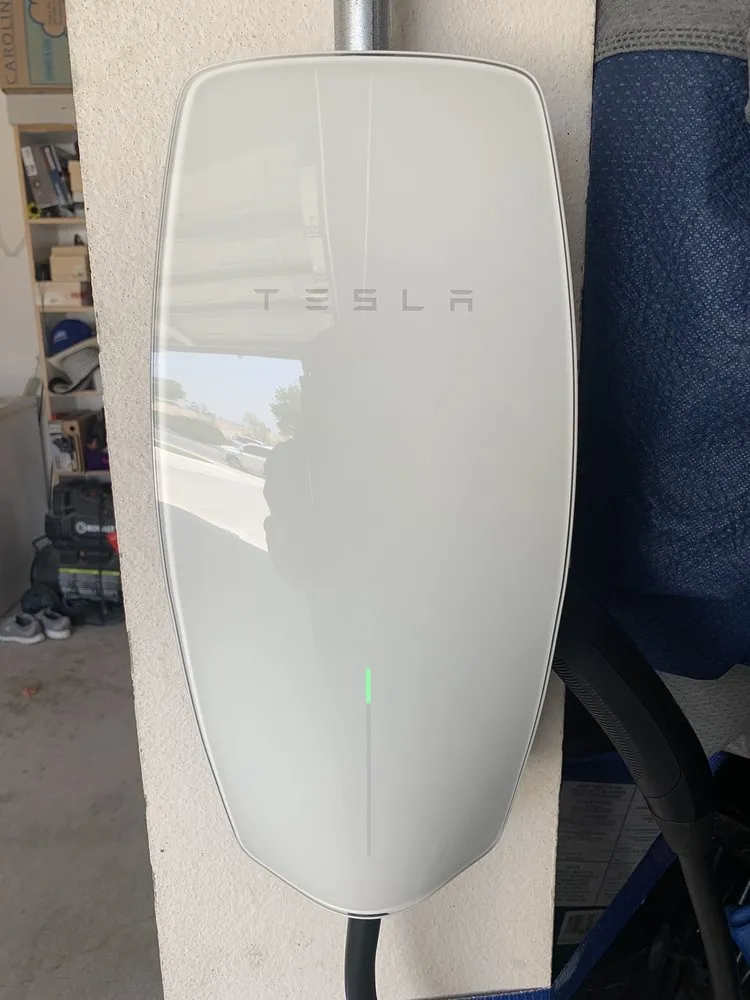 Trusted lighting installation in , by Hadyeh Construction