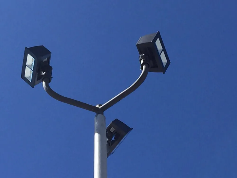 Affordable electrician providing outlet and switch repair in , 