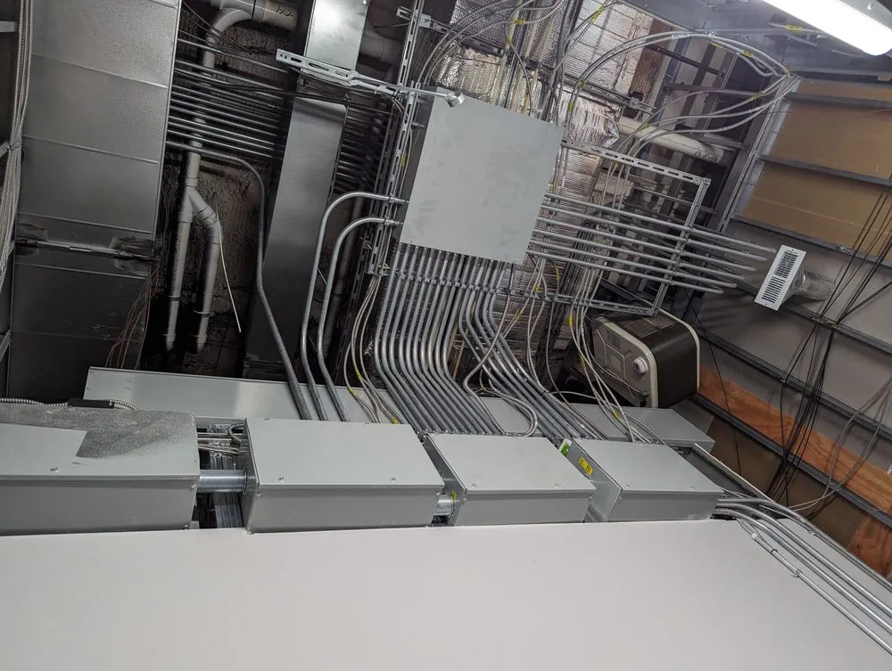 Reliable circuit breaker repair in ,  by Hallaran Electric