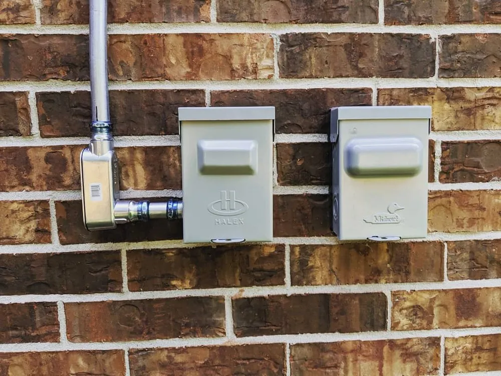 Slide of Halsted St Electrical