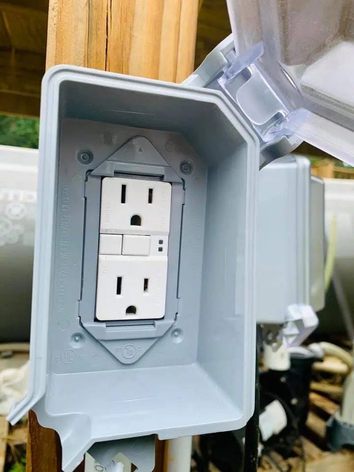 Slide of Haltom City Emergency Electrician